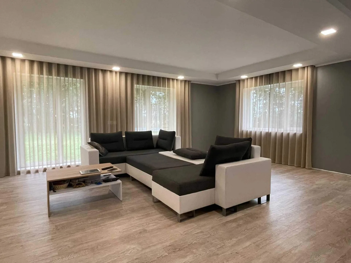 Valguskate aknakatted – aknad ja kardinad päris kodus